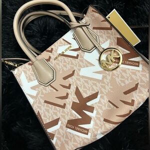Micheal Kors Handbag